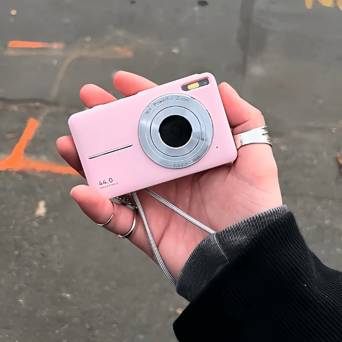 Digital Camera | 44MP | Vintage Images